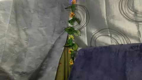 spicy online show from November 20, 2025, 2:56 am