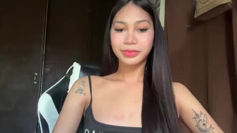 Snapshot of sweetstares chatting on February 11, 2026, 12:26 am yanny online show from February 11, 2026, 12:26 am