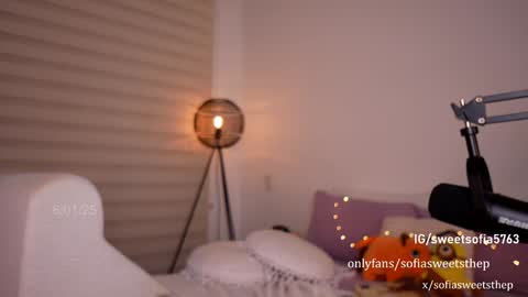 Snapshot of sweetsthep22 chatting on January 7, 2025, 4:08 am Sofia online show from January 7, 2025, 4:08 am