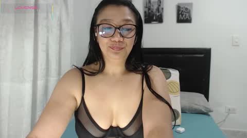 Stormi online show from March 5, 2026, 5:25 am