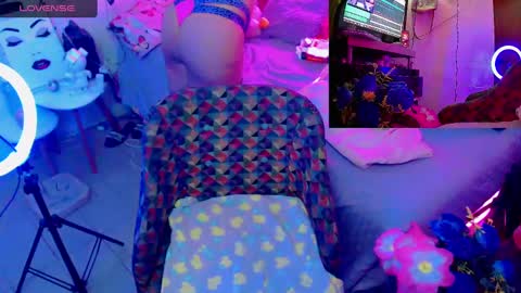 Snapshot of sweett_martina chatting on December 14, 2024, 12:22 am martina online show from December 14, 2024, 12:22 am