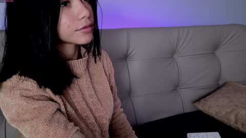 Snapshot of sweett_petite chatting on February 1, 2025, 4:33 pm online show from February 1, 2025, 4:33 pm