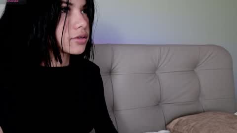 Snapshot of sweett_petite chatting on February 8, 2025, 4:25 pm online show from February 8, 2025, 4:25 pm