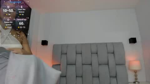 Sweetty online show from December 14, 2025, 6:45 pm