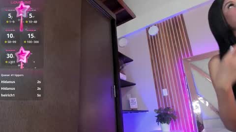 sweetviolet___ online show from February 23, 2025, 6:01 pm