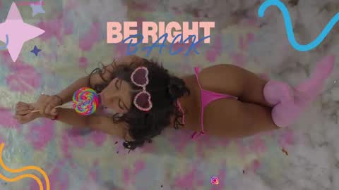 sweetviolet___ online show from April 16, 2026, 12:28 pm