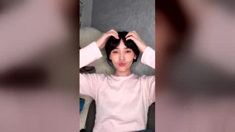 Snapshot of sweetwetg chatting on March 21, 2026, 3:04 pm Adelin online show from March 21, 2026, 3:04 pm