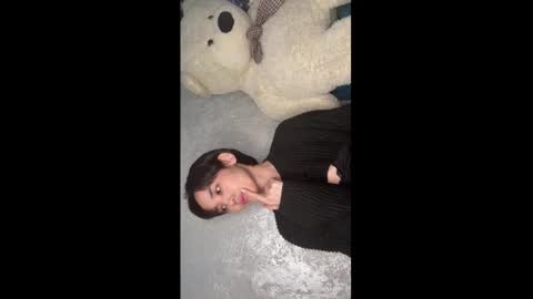 Snapshot of sweetwetg chatting on March 22, 2026, 10:35 pm Adelin online show from March 22, 2026, 10:35 pm