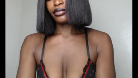 sweetxxboobsx online show from November 4, 2025, 8:46 am