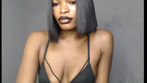 Snapshot of sweetxxboobsx chatting on July 5, 2026, 7:37 am sweetxxboobsx online show from July 5, 2026, 7:37 am