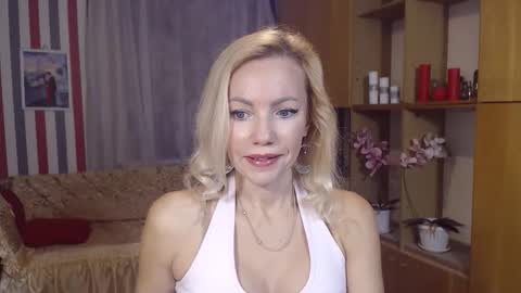 Sweety friend online show from October 22, 2025, 7:02 pm