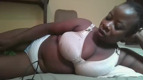 sweetyass25 online show from April 11, 2026, 7:56 am