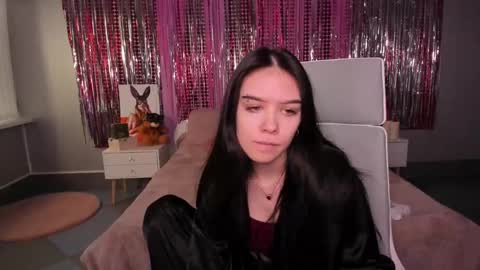 sweetydeviliya online show from March 3, 2025, 9:33 am