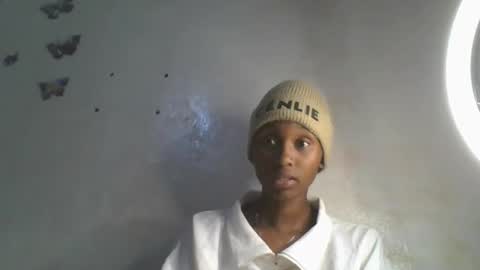 sweetypussy01 online show from October 15, 2025, 6:08 pm