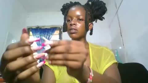 sweetz_candice online show from January 15, 2026, 12:43 pm
