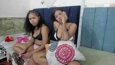 Snapshot of swett_lady_ chatting on November 29, 2025, 6:55 pm swett_lady_ online show from November 29, 2025, 6:55 pm