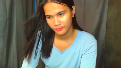Snapshot of swettie_rhea chatting on April 8, 2026, 2:39 pm Rhea online show from April 8, 2026, 2:39 pm