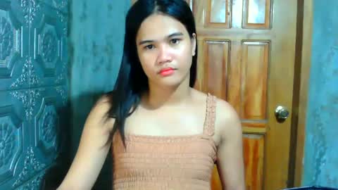 Snapshot of swettie_rhea chatting on July 2, 2026, 6:30 am Rhea online show from July 2, 2026, 6:30 am