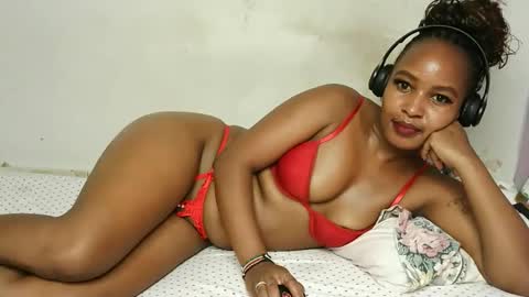 Snapshot of swt_bby chatting on May 16, 2026, 8:00 am swt_bby online show from May 16, 2026, 8:00 am