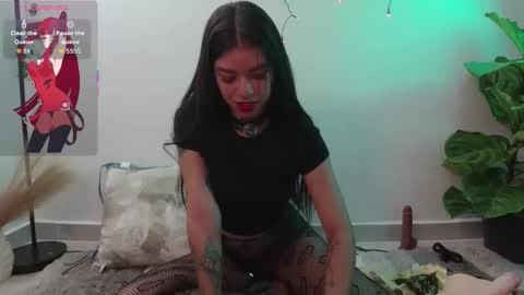 Snapshot of swt_helen chatting on September 30, 2025, 7:19 pm Helen  online show from September 30, 2025, 7:19 pm