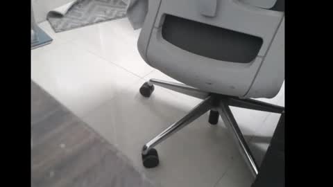 Snapshot of swtguy2k17 chatting on February 28, 2025, 8:42 am Sweet online show from February 28, 2025, 8:42 am