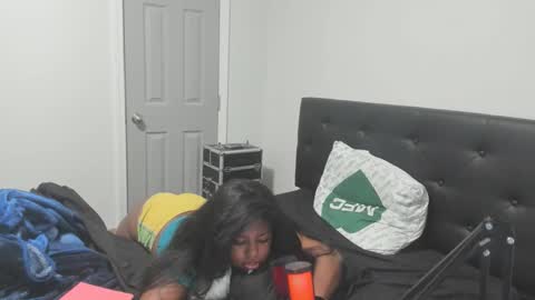 sxamleuy online show from February 3, 2026, 1:15 am