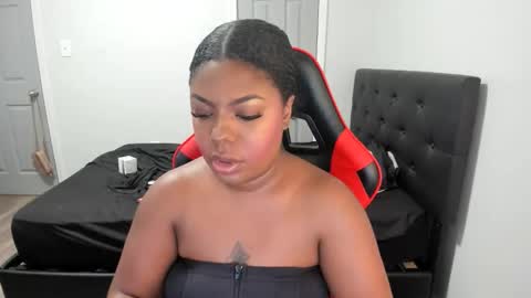 sxamleuy online show from March 15, 2026, 11:44 pm