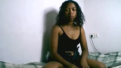 Snapshot of syliaah chatting on November 27, 2025, 2:57 am syliaah online show from November 27, 2025, 2:57 am