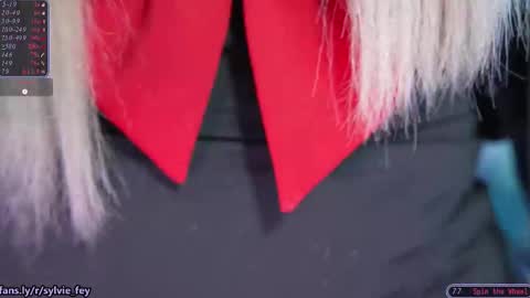 Sylvie online show from October 13, 2025, 11:05 pm