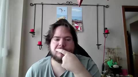 sympon1e online show from February 2, 2026, 9:52 am