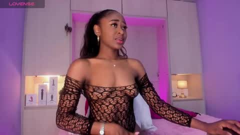 Snapshot of t4mmy_ chatting on December 14, 2024, 5:18 am t4mmy_ online show from December 14, 2024, 5:18 am