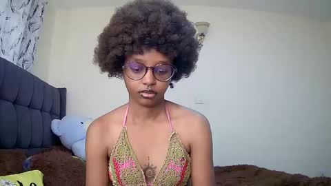 Snapshot of t_okyo chatting on December 9, 2024, 6:12 am TOKYO online show from December 9, 2024, 6:12 am