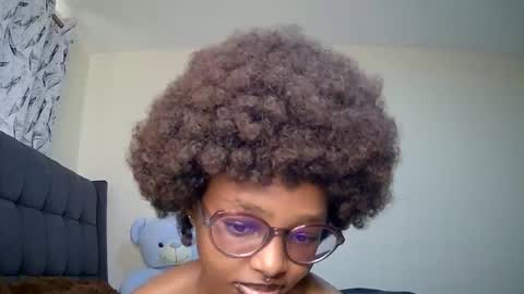 Snapshot of t_okyo chatting on December 14, 2024, 7:29 am TOKYO online show from December 14, 2024, 7:29 am