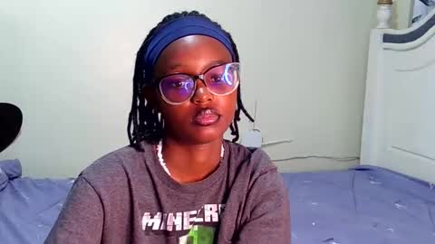 Snapshot of t_okyo chatting on September 10, 2025, 6:08 pm TOKYO online show from September 10, 2025, 6:08 pm