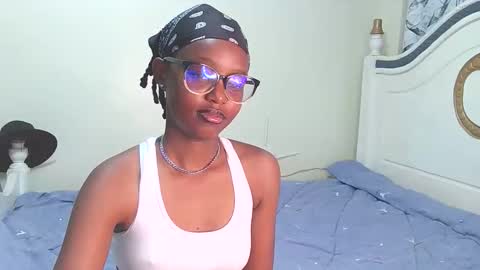 Snapshot of t_okyo chatting on September 24, 2025, 5:00 am TOKYO online show from September 24, 2025, 5:00 am