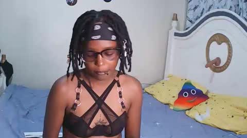 Snapshot of t_okyo chatting on November 12, 2025, 3:12 pm TOKYO online show from November 12, 2025, 3:12 pm