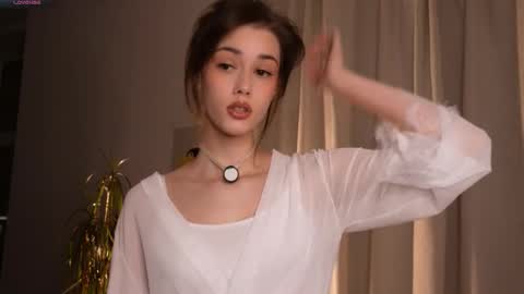 Snapshot of t_tragedienne chatting on December 16, 2025, 3:33 am Heeey im Helena3 -- fav555100333 -- pvts only premium and after my public show 3 online show from December 16, 2025, 3:33 am