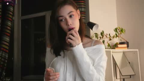 Snapshot of t_tragedienne chatting on December 20, 2025, 2:07 am Heeey im Helena3 -- fav555100333 -- pvts only premium and after my public show 3 online show from December 20, 2025, 2:07 am