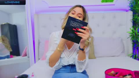 Arianna online show from December 21, 2024, 1:53 pm