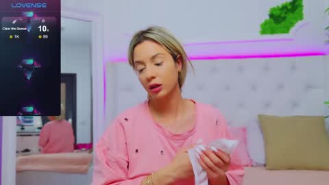 Arianna online show from January 13, 2025, 1:17 pm