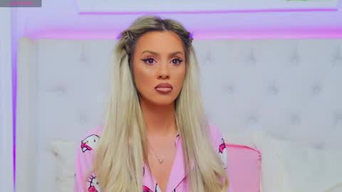 Arianna online show from January 27, 2025, 7:13 pm