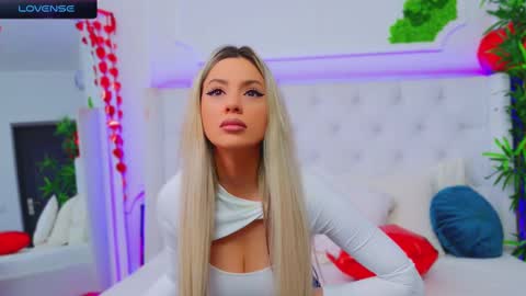 Arianna online show from February 18, 2025, 1:33 pm