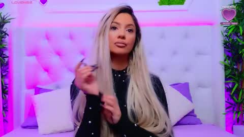 Arianna online show from December 17, 2025, 1:50 pm