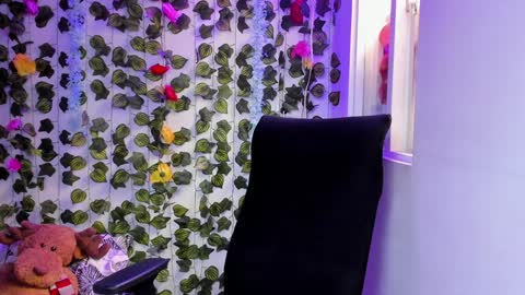 Snapshot of tabitapurple chatting on December 7, 2024, 2:57 pm TABITA online show from December 7, 2024, 2:57 pm