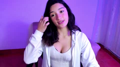 Snapshot of tabitapurple chatting on January 9, 2025, 1:35 pm TABITA online show from January 9, 2025, 1:35 pm