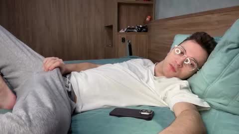 Alex online show from February 13, 2026, 10:50 pm