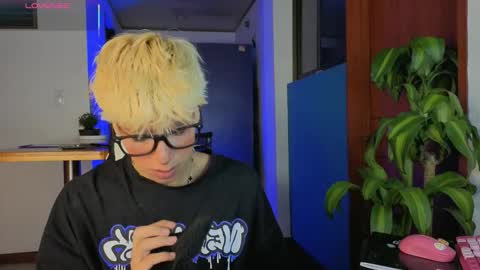 Snapshot of taichi_bluy chatting on February 12, 2026, 11:16 am taichi online show from February 12, 2026, 11:16 am