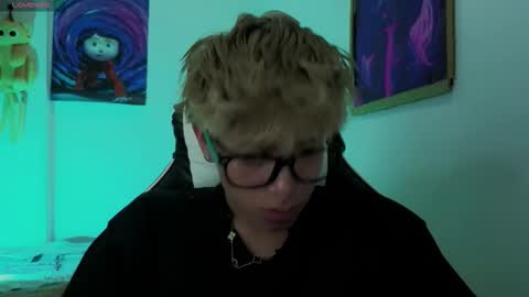 Snapshot of taichi_bluy chatting on March 16, 2026, 5:44 am taichi online show from March 16, 2026, 5:44 am