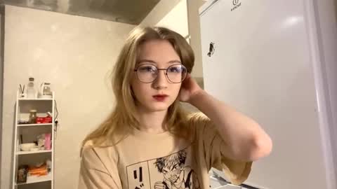 Tessa online show from December 5, 2025, 3:09 pm