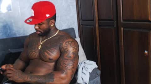 Snapshot of tairontucke chatting on December 17, 2024, 2:44 am Tairon Tucke online show from December 17, 2024, 2:44 am